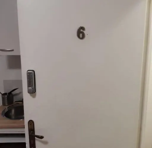 13 Apartment